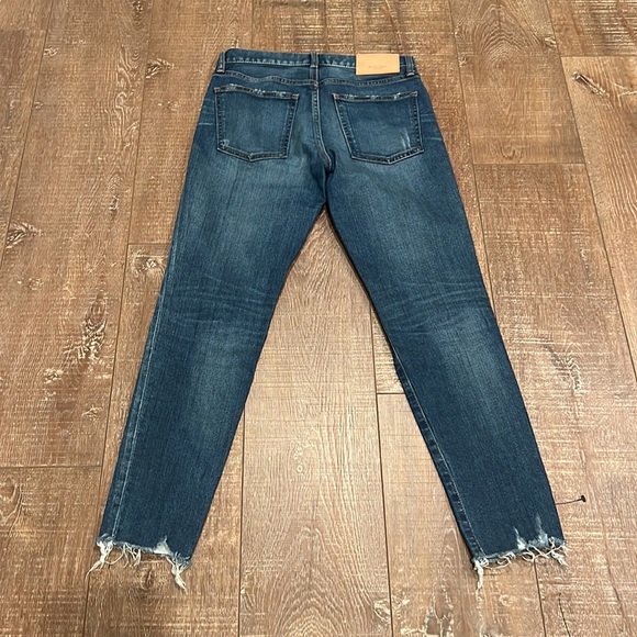 Moussy Vintage Tyrone Mid-Rise Cropped Distressed Jeans - Picture 8 of 11